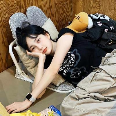 5个吓鬼的少年